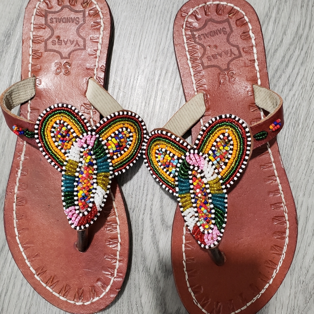 Artisan Tribal Embroidered leather sandals flip flops size 9